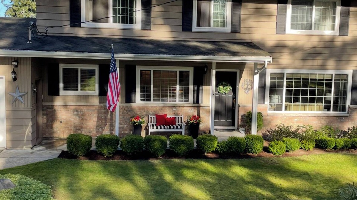 Edmonds House | Our Nest Edmonds: Sleeps 10/Gourmet Kitchen/Sport Court/Amenities Galore/5⁕hosts