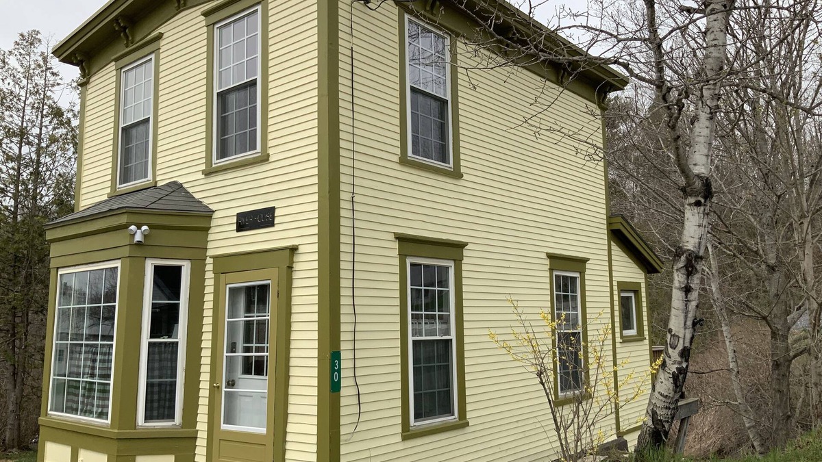 East Hardwick House | Our sweet River House is back in business, just minutes from the LV Rail Trail.