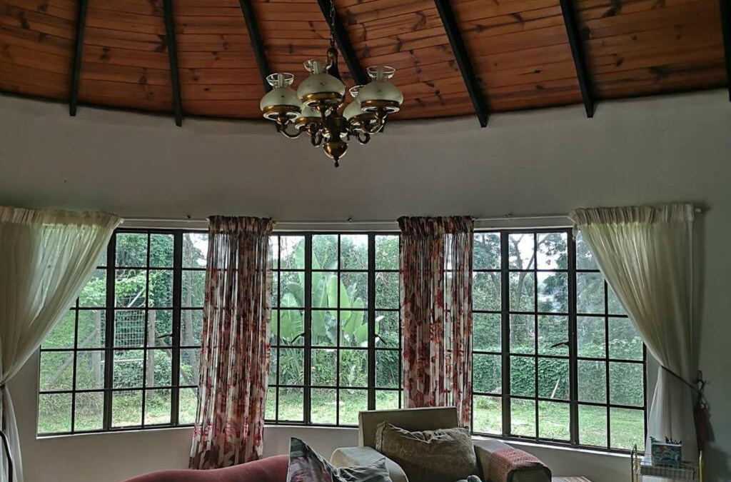 Pinetown House | 'Out of Africa' on the Highway