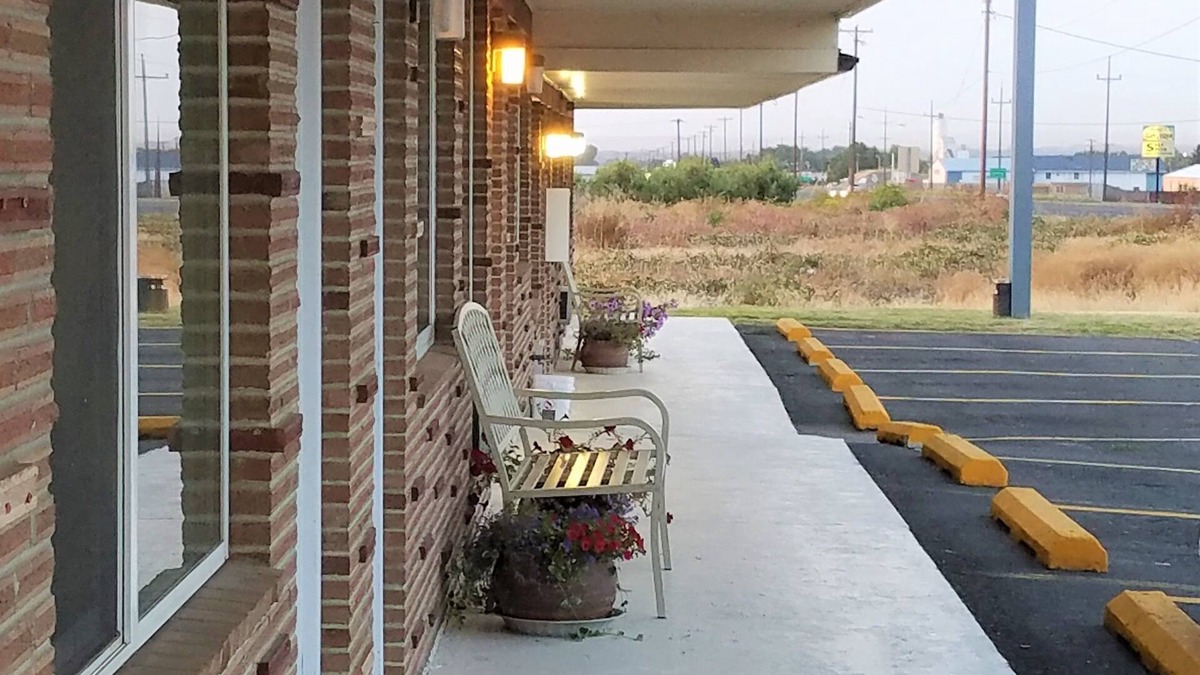 Milton-Freewater Hotel | Out West Motel