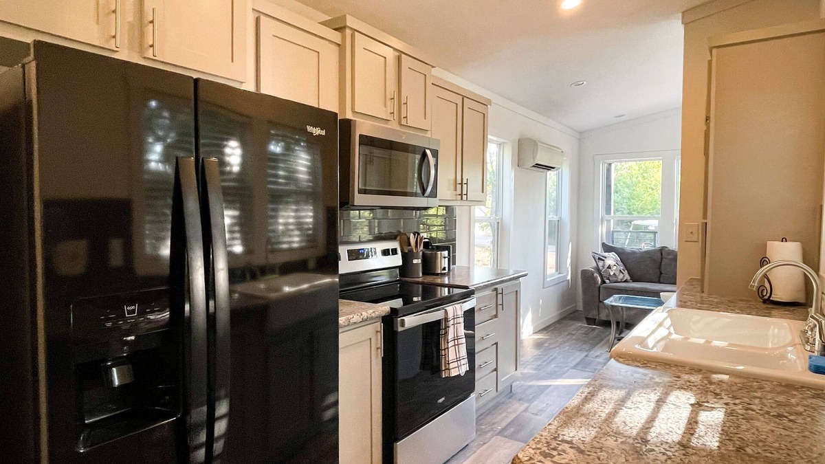 Wyldwood Cottage | Outcast Landing - A Fisherman's Paradise