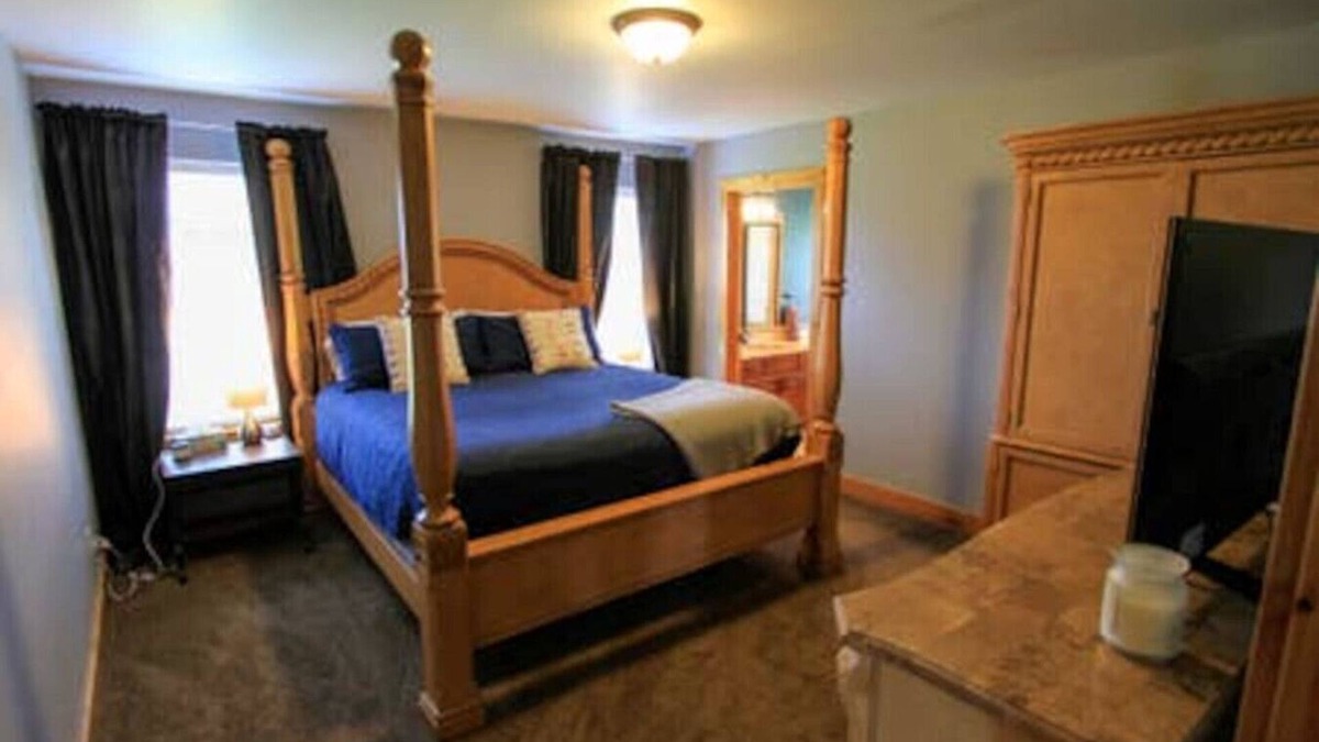 Victor Apartment | Outdoor Enthusiast Oasis