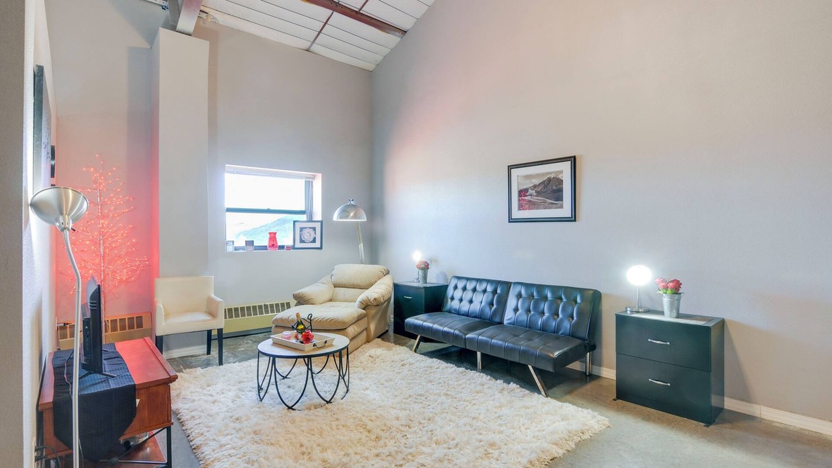 Del Norte Apartment | Outdoor Haven: Del Norte Apartment Near Skiing!
