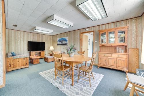 Atlanta House | Outdoor Retreat in Atlanta Near Lakes and Trails!