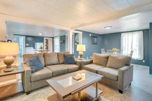 Claremont Apartment | Outdoorsy Oasis with Screened Porch in Claremont
