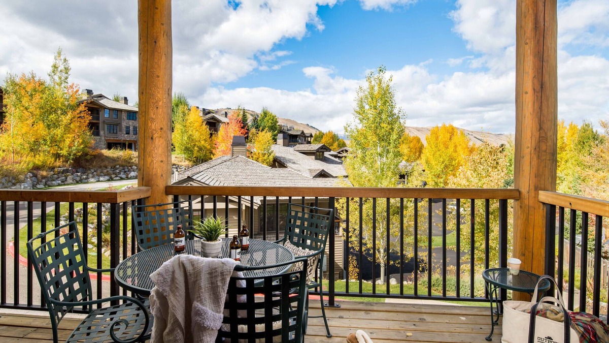 Jackson House | Outpost: Love Ridge 241 - Freestanding, AC!