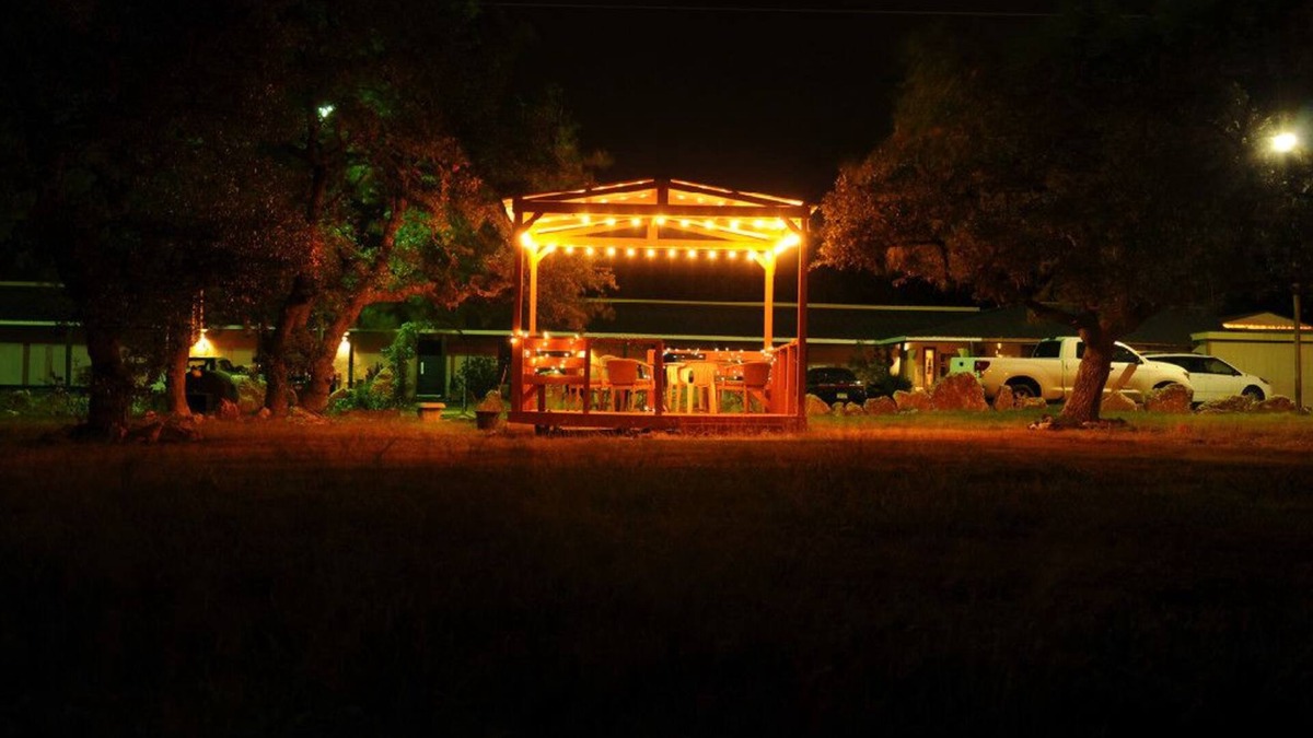 Dripping Springs Hotel | Outpost Motel