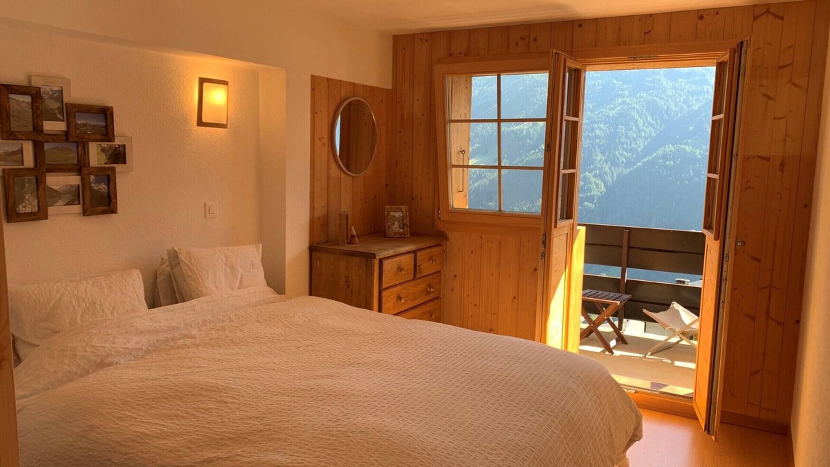 St. Luc Apartment | Outside : 4 room duplex flat for 6 persons, 2 balconies facing south, nice view -Inside : approx. 95