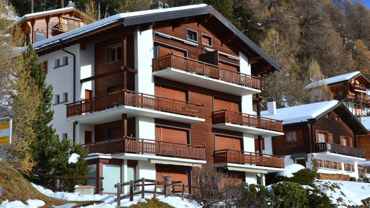 Chandolin Apartment | Outside : flat in Chandolin, for 2-4 persons, on the ground floor of an apartment house, terrace wit