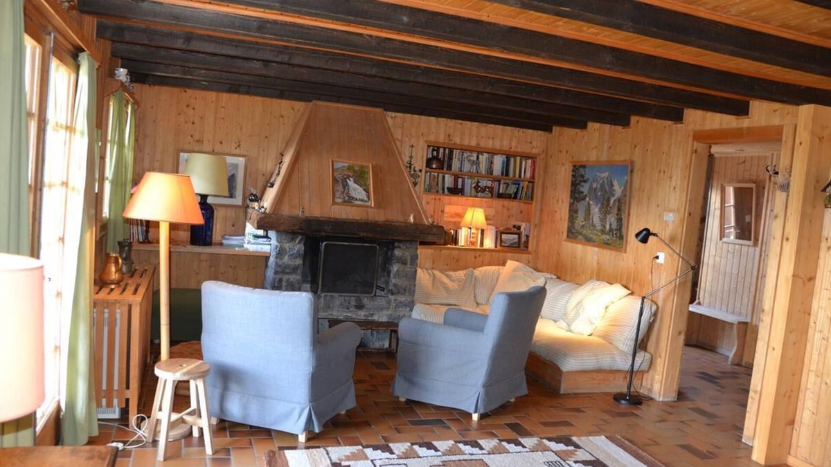 Saint-Luc Ski Chalet | Outside : flat on the ground floor and on the 1rst floor of a chalet, for 8 persons, access from the
