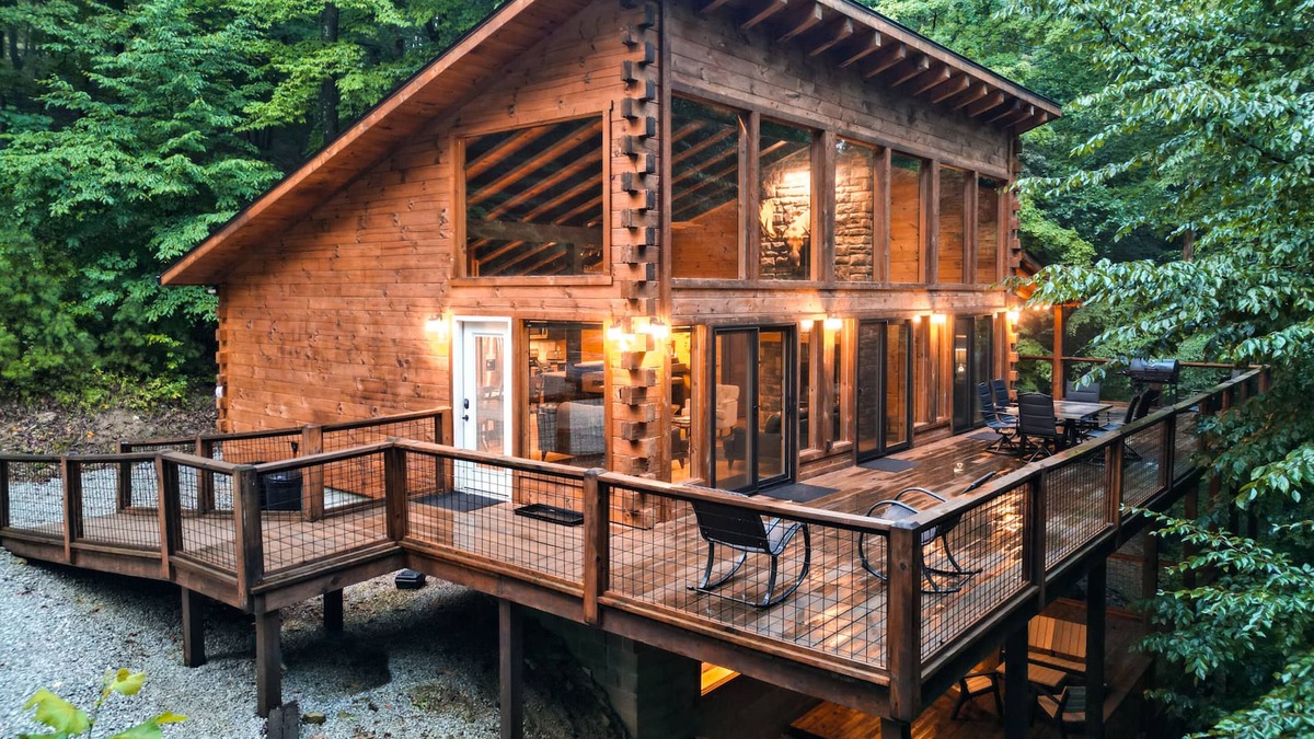 Sugar Grove Cabin | Outside Inn | Shed Style Cabin | Hocking Hills