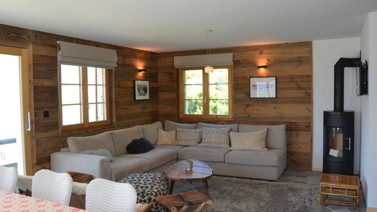 St. Luc Ski Chalet | Outside : spacious 3-storey chalet, for 8 person, nice panoramic view, 2 minutes walk to the bus sto