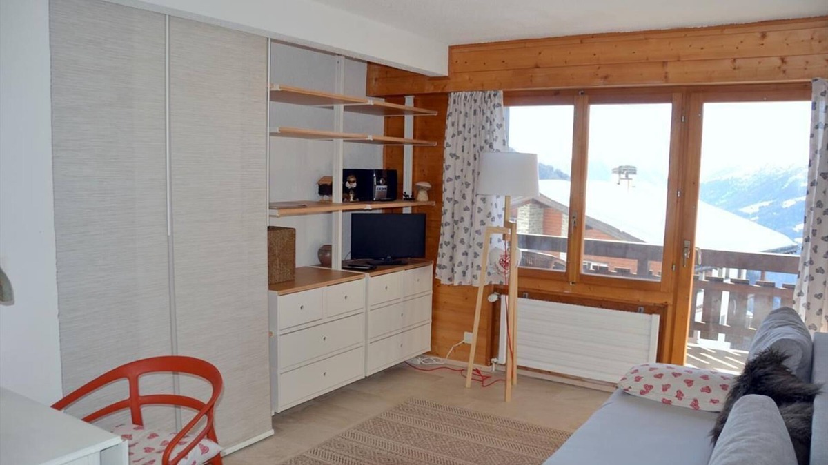 Chandolin Apartment | Outside : studio in Chandolin, for 1-2 persons, on the 2nd floor of an apartment house, elevator, s