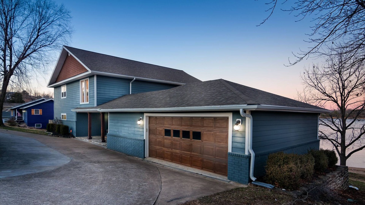 Beaver Shores House | Outstanding View Lake Access Spacious Lakehouse