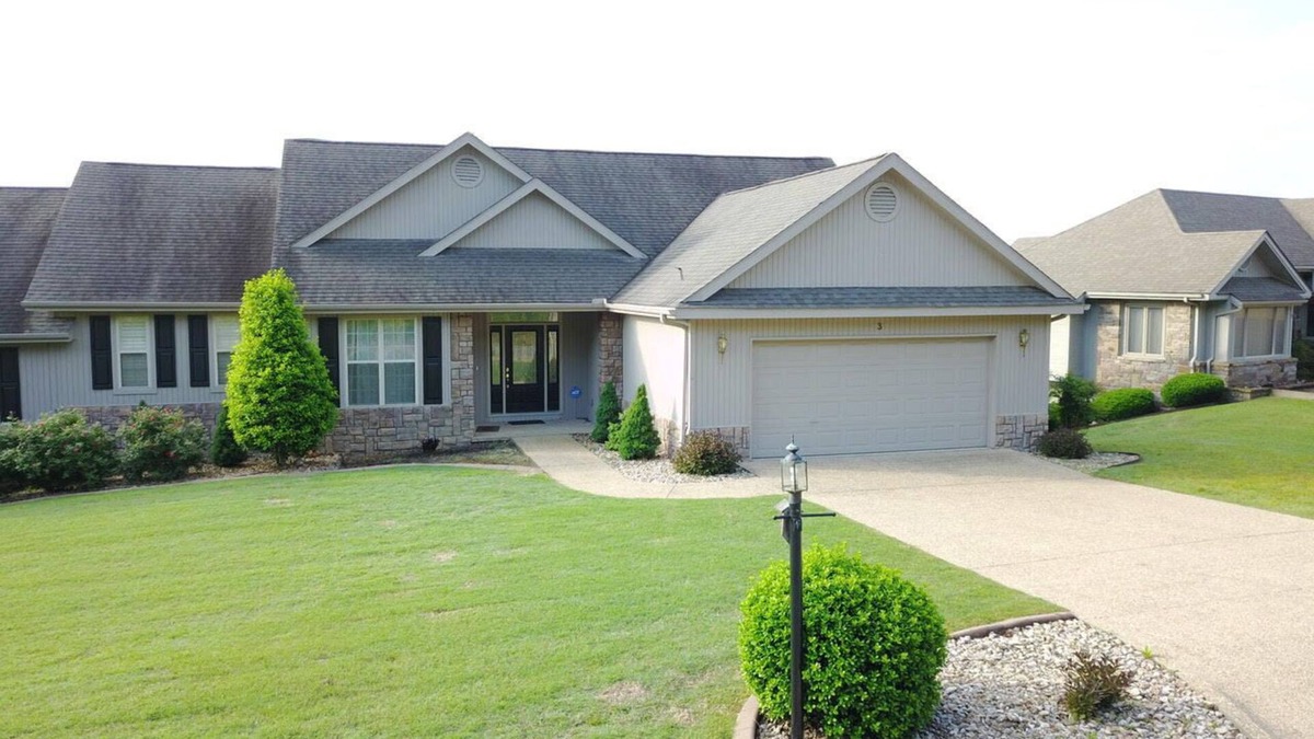 Bella Vista House | Outstanding Views from a Golf Course Home on Bella Vista Country Club!