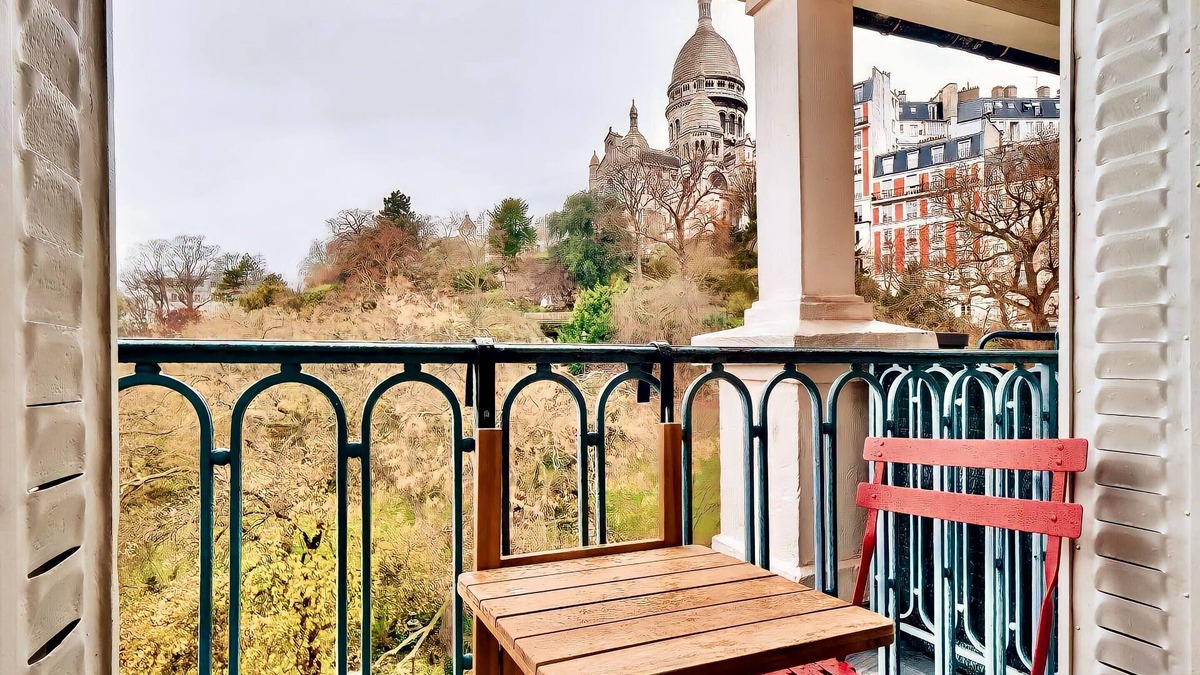 Clignancourt Apartment | Outstanding views in Montmartre