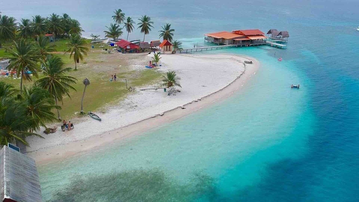 Carti Cabin | Over-the-Water cabins in San Blas Islands