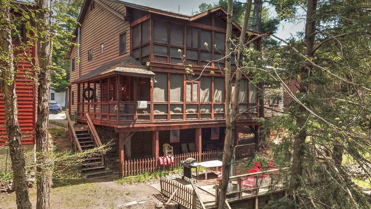 Inlet House | Overlook on 5th - Entire Home Summer