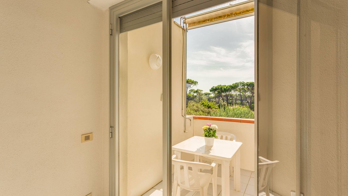 Principina a Mare Apartment | OVERSEAS APARTMENTS- TWO-ROOM LOFT APARTMENT 60