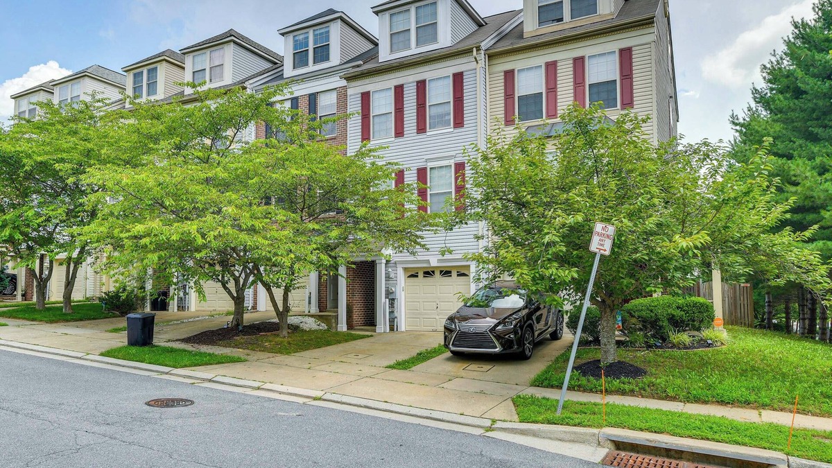 Owings Mills House | Owings Mills Townhouse: 8 Mi to Liberty Reservoir!