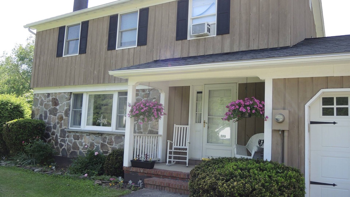 Oneonta House | Owl Patch - Recent renovation, near All Star Village, fire pit