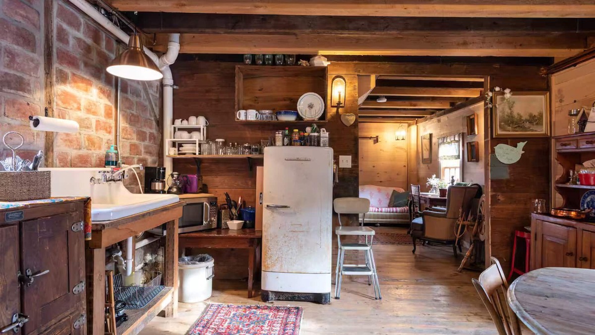 Coxsackie Cabin | Owls Nest Cabin c.1840 w/fireplace & hot tub