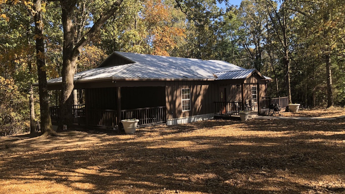 Sardis House | Oxford-Sardis Lake Total Privacy ~ New House on a Large Beautifully Wooded Lot