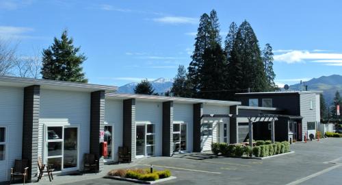 Oxford Hotel | Oxford Village Motels