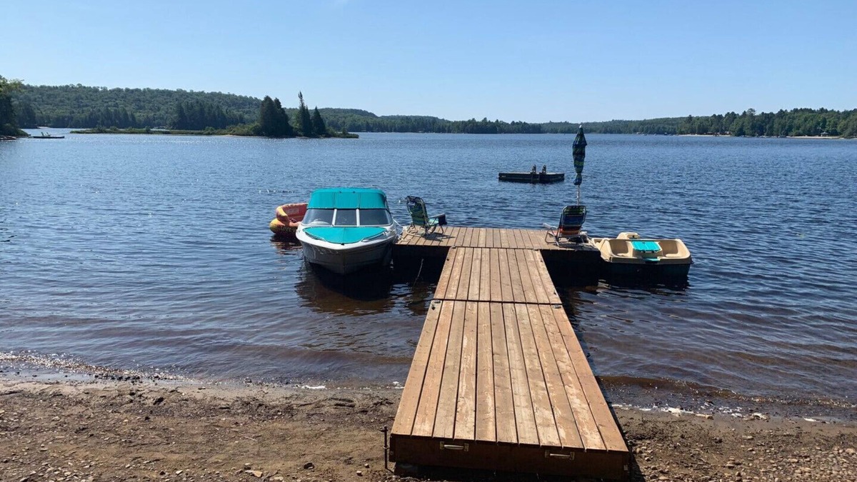 Algonquin Highlands Cottage | Oxtongue Lake, near Algonquin Park, Lake of Bays