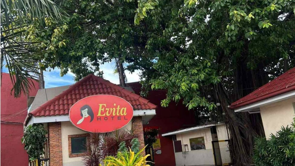 Bacoor City Hotel | OYO 1026 Evita Hotel Bacoor