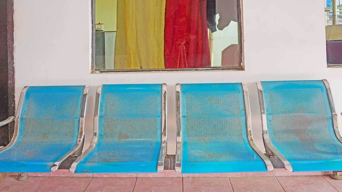 Paiton Hotel | OYO 91766 Fortuna Hotel Syariah