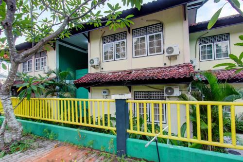 Mataram Hotel | OYO 92001 Unram Guest House