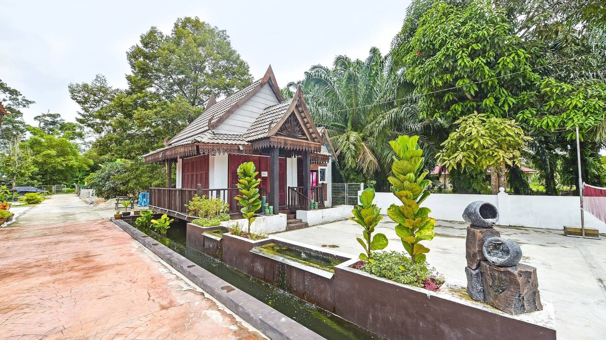 Johor House | OYO Home 90332 Jentayu Homestay Pontian