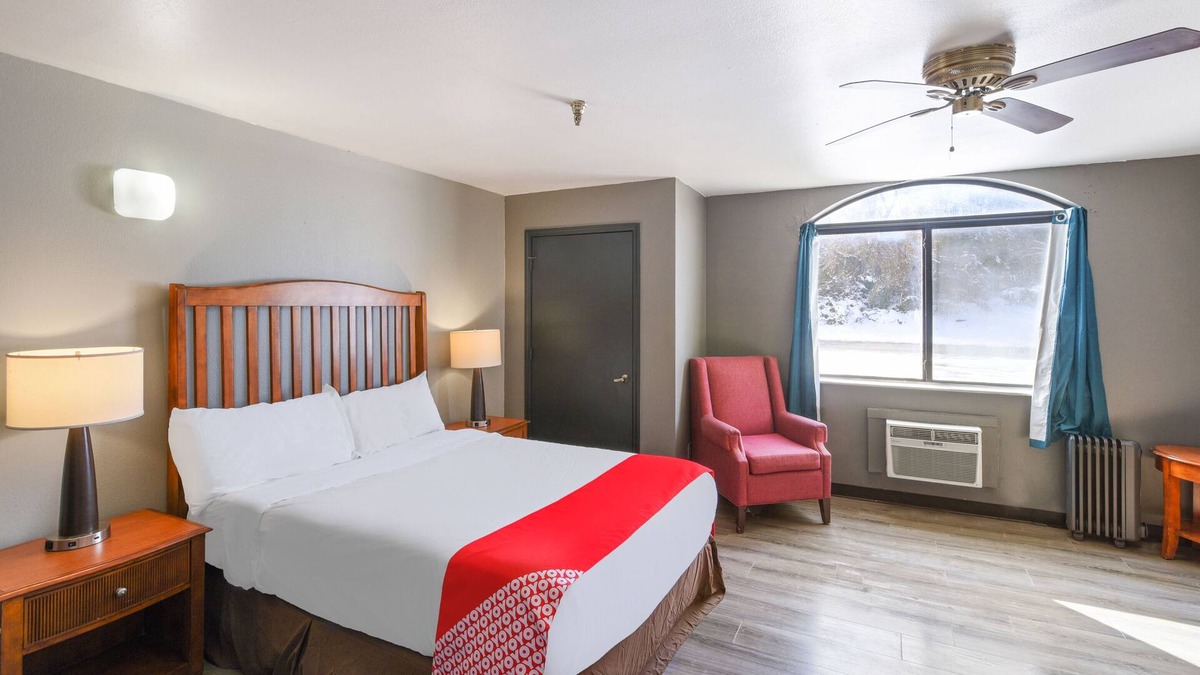 Edmond Apartment | OYO Hotel Edmond - University of Central Oklahoma