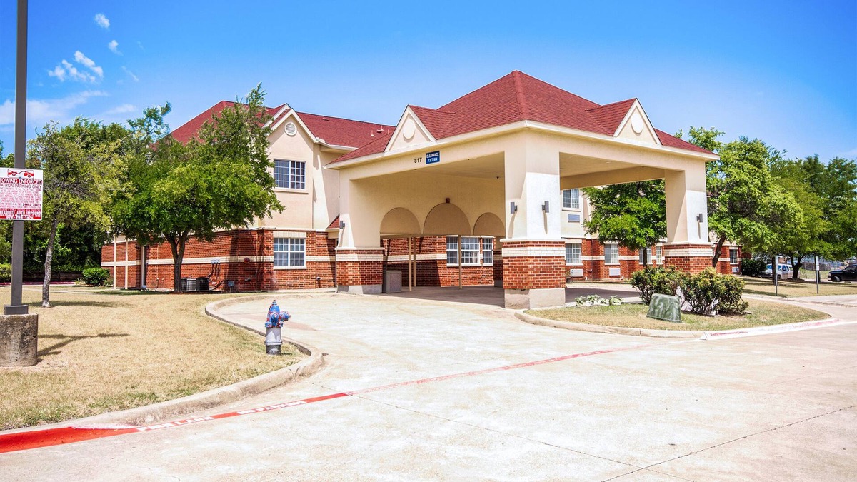 Mesquite Hotel | OYO Hotel Mesquite TX, Hwy 80