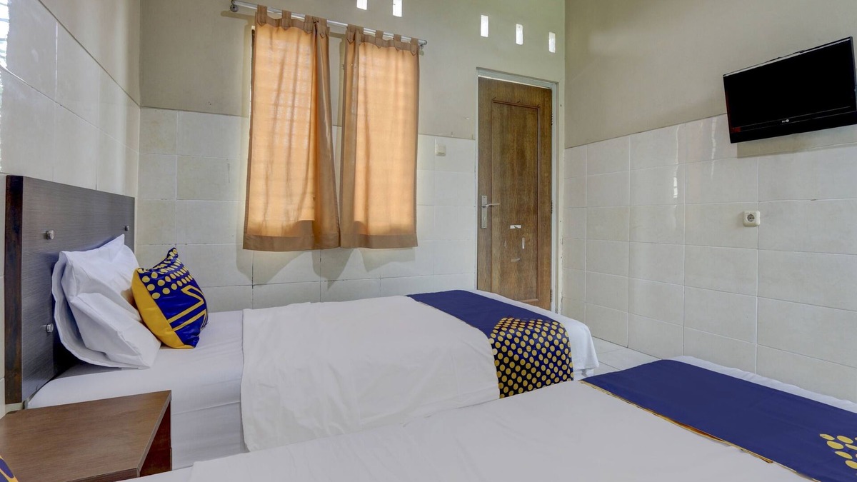 Ambarawa Hotel | OYO Life 90159 Puri Asoka Guest House