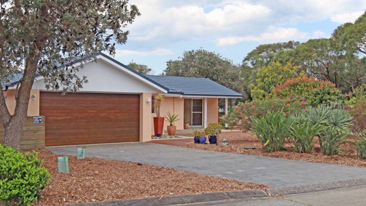Dunbogan House | Oystercatcher - 10 Pindari Dr Dunbogan