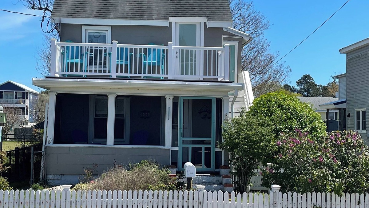 Chincoteague Cottage | Oysterhaven Cottage with partial Water views! New balcony! Close to Fairgrounds!