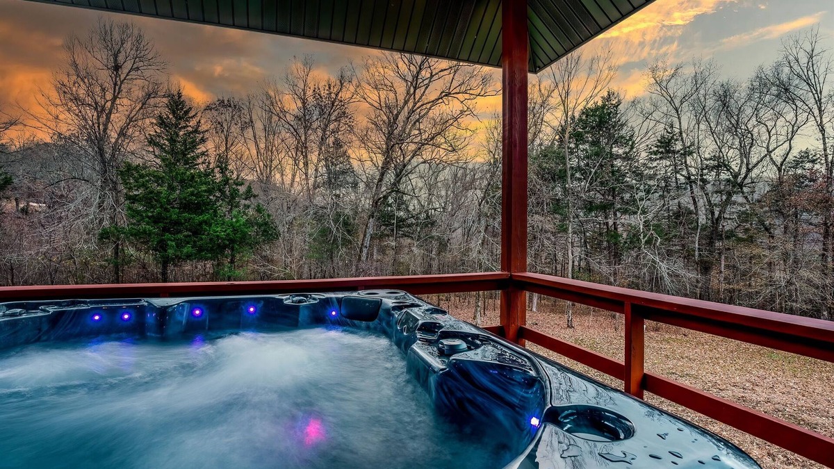 Jasper Cabin | Ozark beauty w/HotTub, GameRm, Firepit; Trampoline VIEWS!