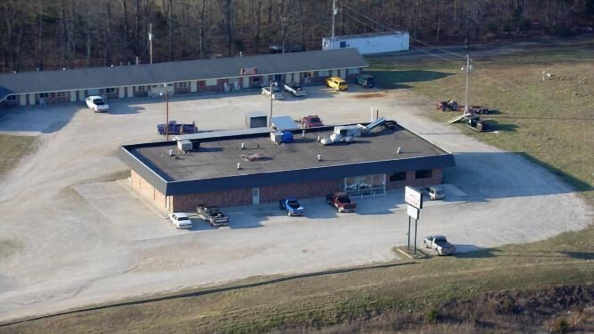 Gainesville Hotel | Ozark Plaza Motel & RV Park