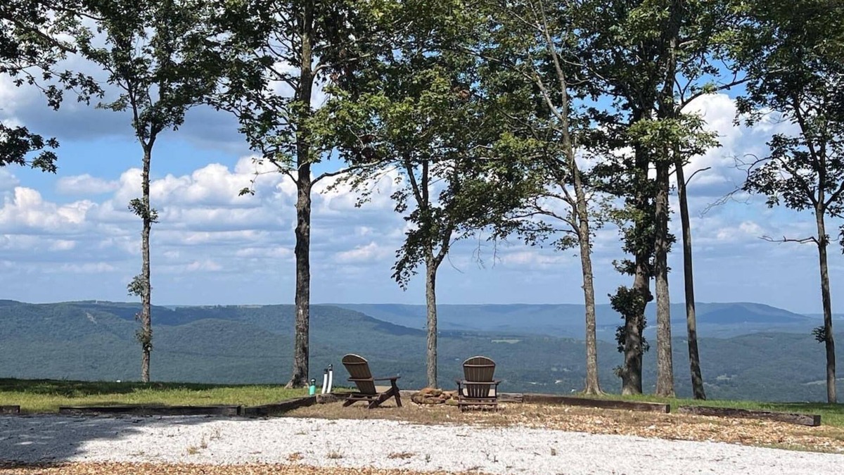 Jasper House | Ozark Vista Retreat - Ozark views and modern style