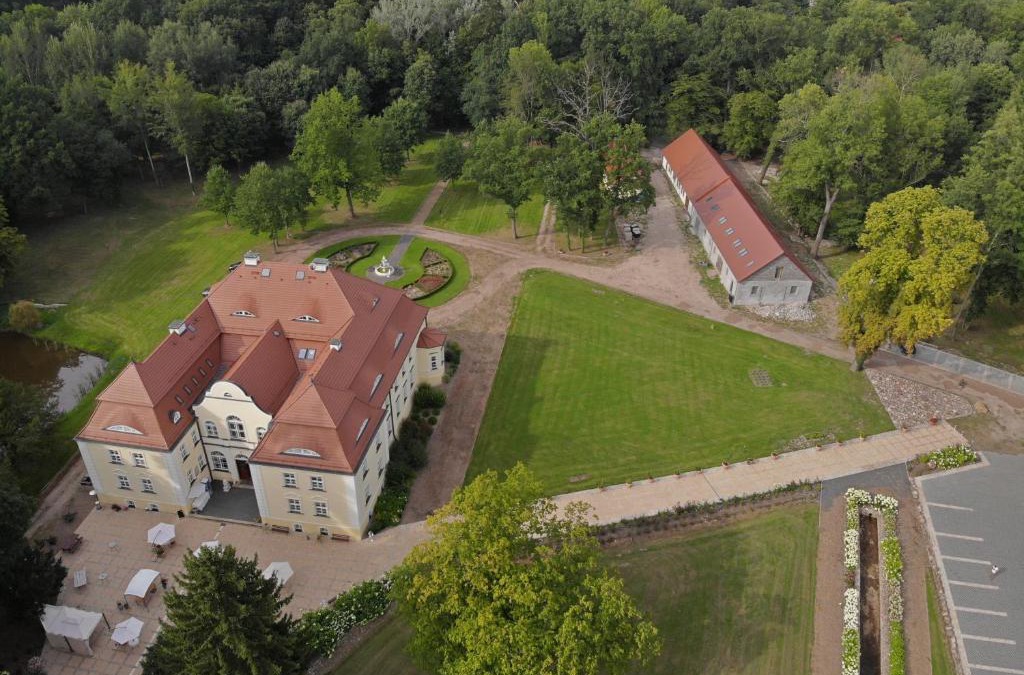 Nowogrod Bobrzanski Bed & Breakfast | Pałac Bogaczów - noclegi - restauracja - przyjęcia