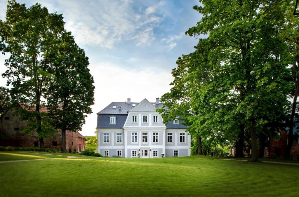 Klodzko Miasto Bed & Breakfast | Pałac Kamieniec