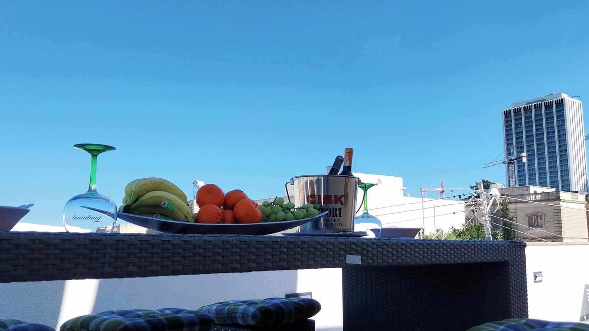 Paceville Apartment | Paceville Luxury Holiday Maisonette sleeps 9, top nightlife and beachdays.
