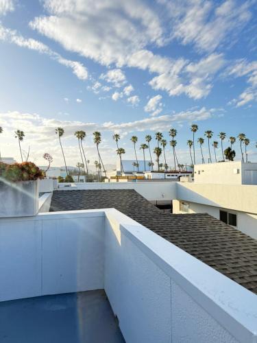 Ocean Park Apartment | Pacific Blue Townhome Walk to Ocean 2 Bed Apt WITH FREE PARKING