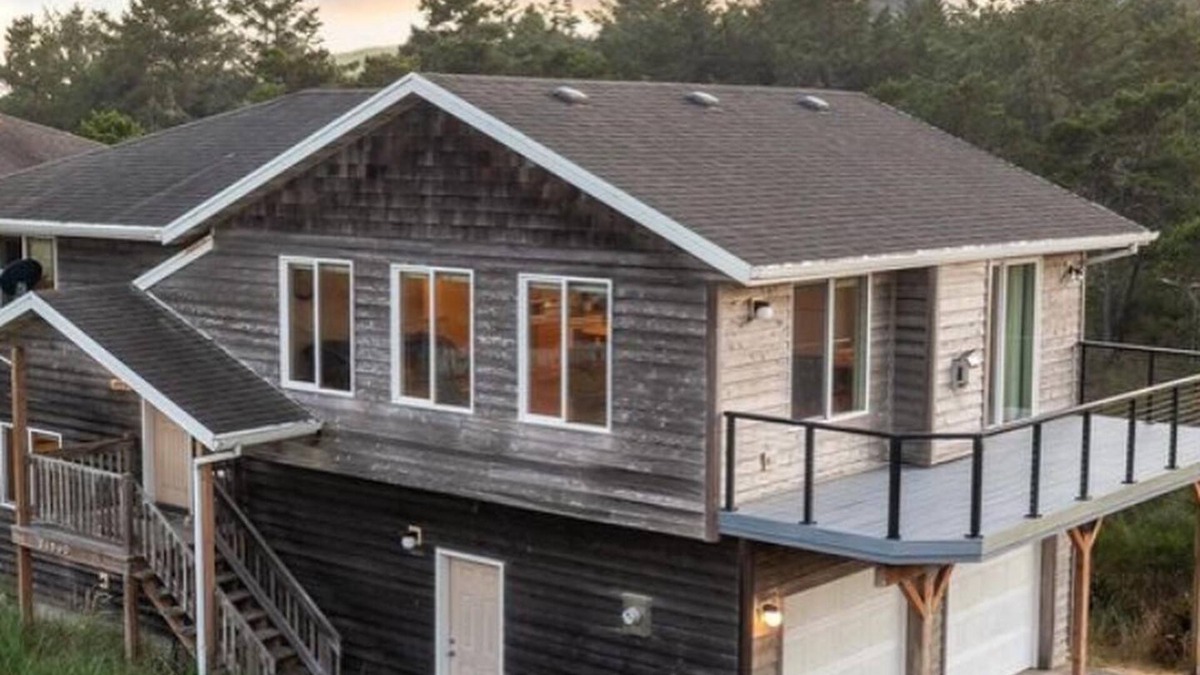 Pacific City House | Pacific City Charmer - 2 blocks from beach!