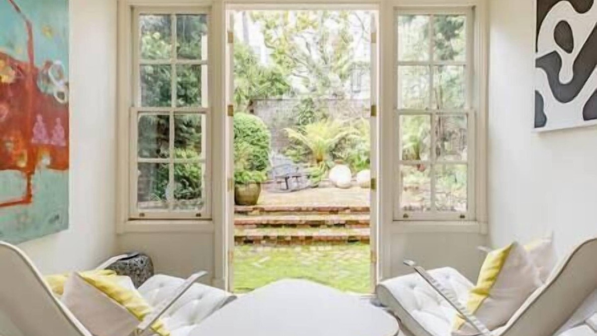 Pacific Heights House | Pacific Heights Victorian Garden Bed and Bath Suite