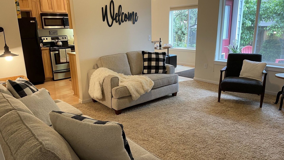 Forest Grove House | Pacific University Stay, very close to the University and downtown Forest Grove