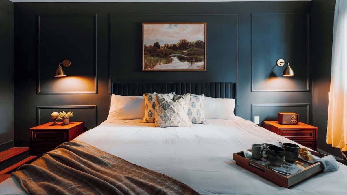 Packwood Hotel | Packwood's Myrtle Falls Suite