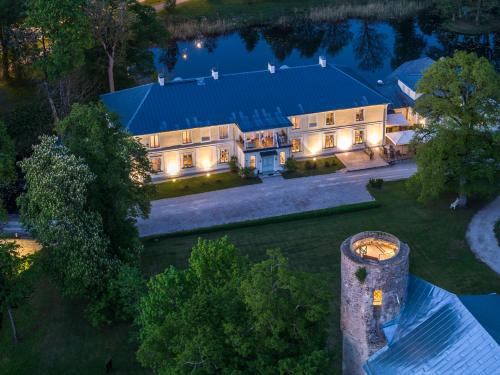 Padise Villa | Padise Manor